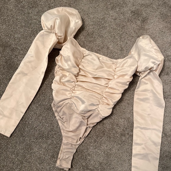 Brand new unworn silk ruched bodysuit - Picture 4 of 4